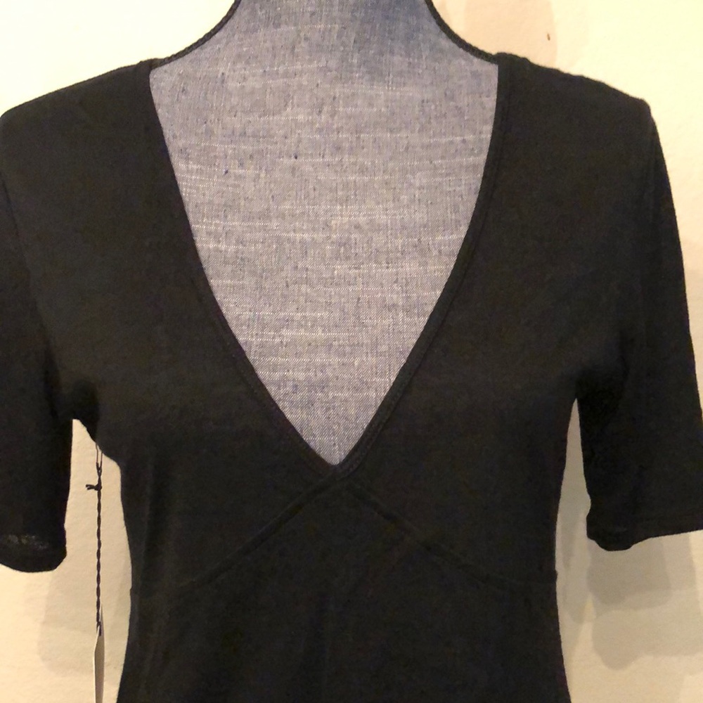 V neck top - Picture 4 of 5